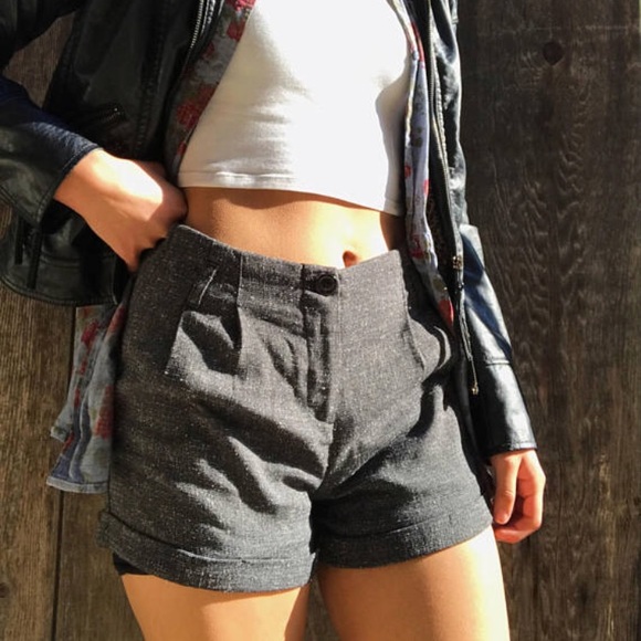 Loose Grainy Gray Shorts - Picture 1 of 5